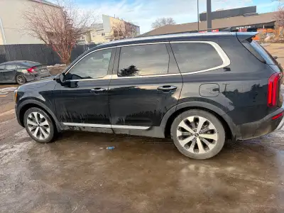 2021 KIA TELLURIDE SX SPORT UTILITY VEHICLE REBUILT STATUS. VERY CLEAN CAR REGISTERED IN ALBERTA