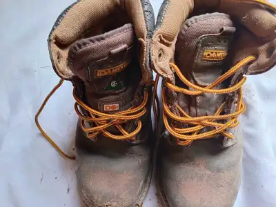 Dakota Steel toe boots size 8- I have lots of work boots here, View more