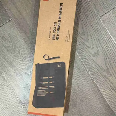 Zwilling grill tool set bnib, View more