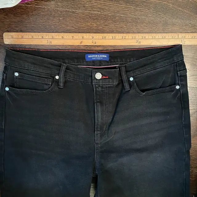 Scotch & Soda Woman's Black Straight Jeans-Size 16 (Plus) in Women's - Bottoms in City of Toronto - Image 7