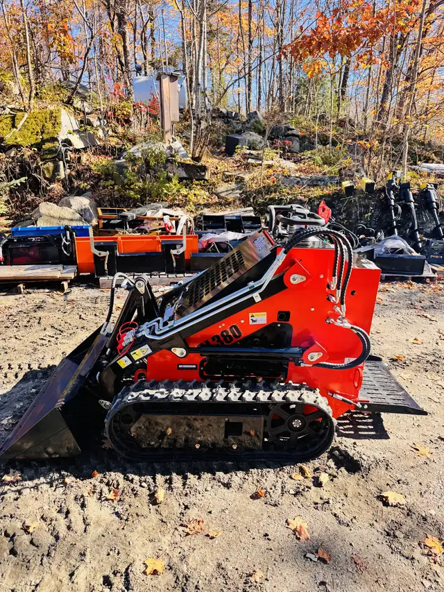 Sl 380 23hp Great for Snow Remouval Wide Track Mini Skid Steer in Other in Muskoka - Image 9
