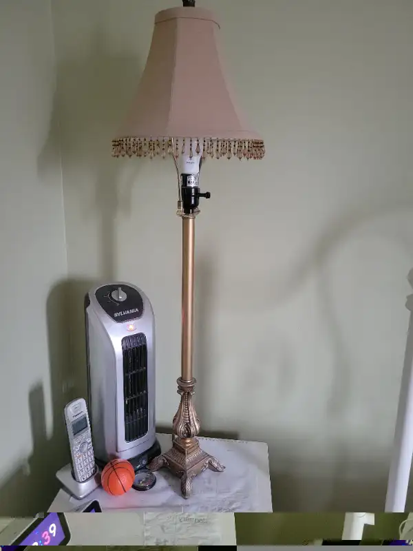 MULTIPLE TABLE, FLOOR LAMPS FOR SALE. ALL LIKE NEW in Indoor Lighting & Fans in Mississauga / Peel Region - Image 3