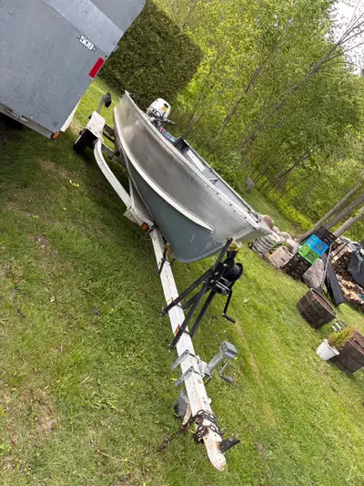 Springbok 14 ft Aluminum boat deep and wide manufactured by Princecraft Includes trailer and motor D...