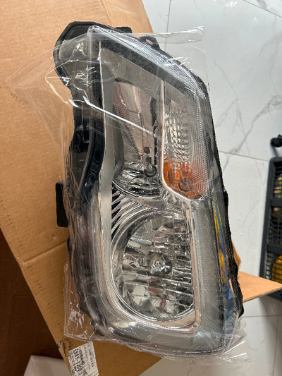2018 forester Subra headlight left side for sale