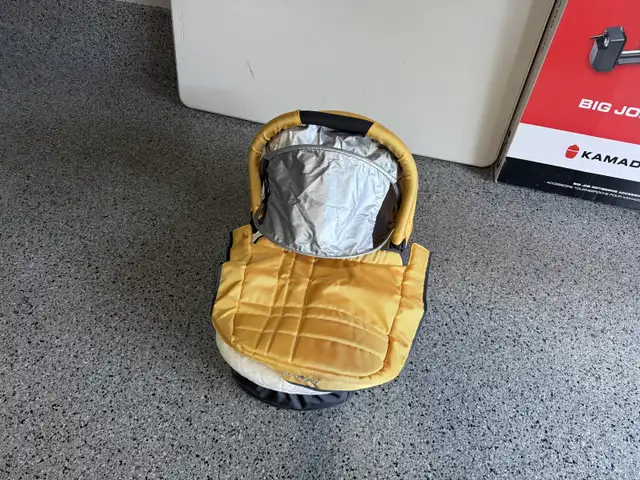 Uppa Baby Vista Stroller in Strollers, Carriers & Car Seats in City of Toronto - Image 6