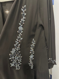 Brand new fashionable luxury black Abaya from Dubai