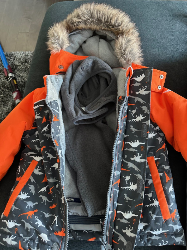 OshKosh Winter Snowsuit 2T in Clothing - 2T in Edmonton - Image 2