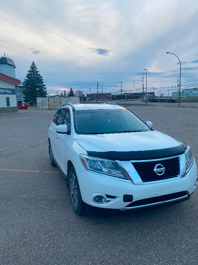 2014 Nissan pathfinder SL