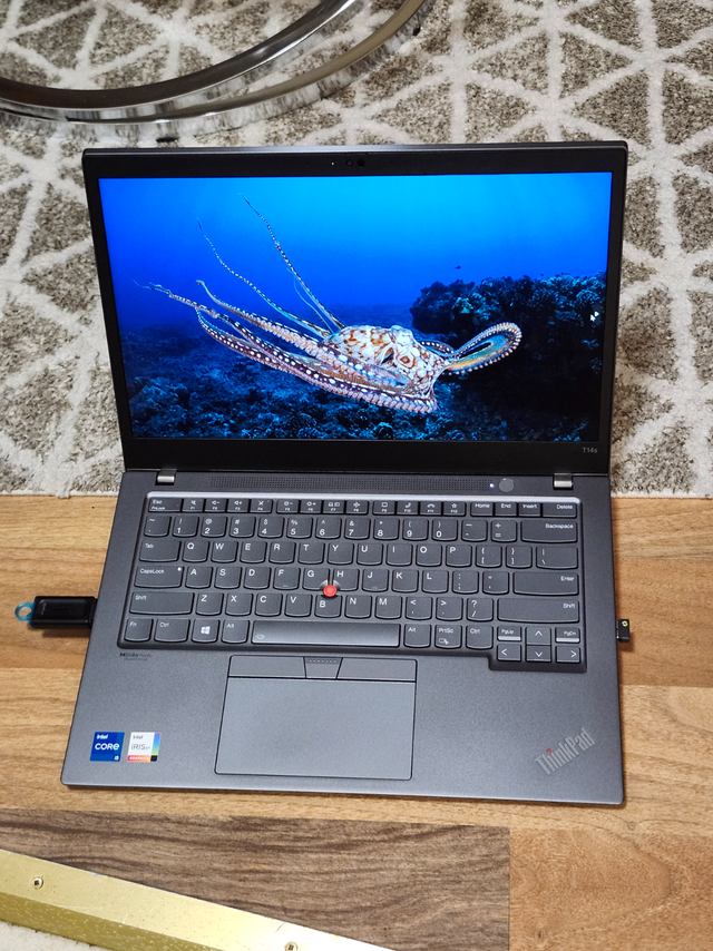 Touch T14s G2 Thinkpad | i5-11th Gen / 256G~ 16G | Read Details in Laptop Accessories in Mississauga / Peel Region - Image 2