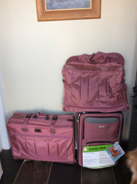Air Canada Luggage - Complete Set - Pick-up in Millrise