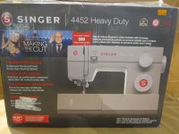 Singer 4452 Sewing Machine NEW OPEN BOX