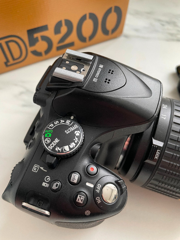 Nikon D5200 with Tamron 17-50 2.8 Lens dans Appareils photo et caméras  à Ville de Montréal - Image 4