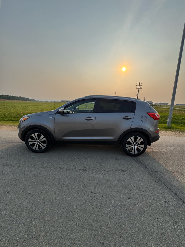 2013 Kia Sportage AWD in Cars & Trucks in Edmonton - Image 2