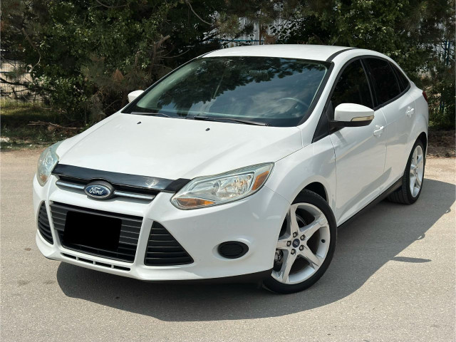 Ford Focus 2013 in Cars & Trucks in Markham / York Region - Image 2