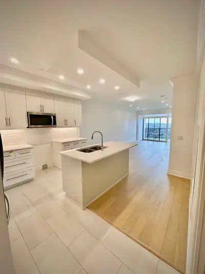 Welcome to Northlink II, and a beautifully appointed 1,055 sq ft (1,135 sq ft including balcony) 1 b...