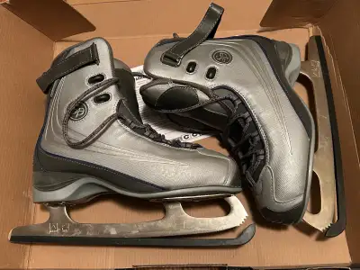 Women’s Figure Skates – Size 9, View more