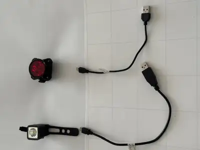 LUMIÈRES POUR VÉLO (ARRIÈRE ET AVANT), View more