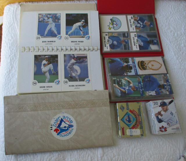 Hank Donruss Books Collector Baseball 1992  Blue Jays Set in Arts & Collectibles in City of Toronto
