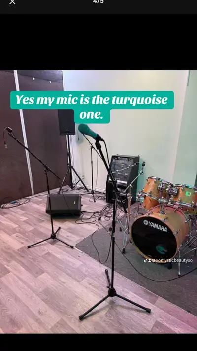 Guitarist/ Keys/Back up Vocals wanted!, View more