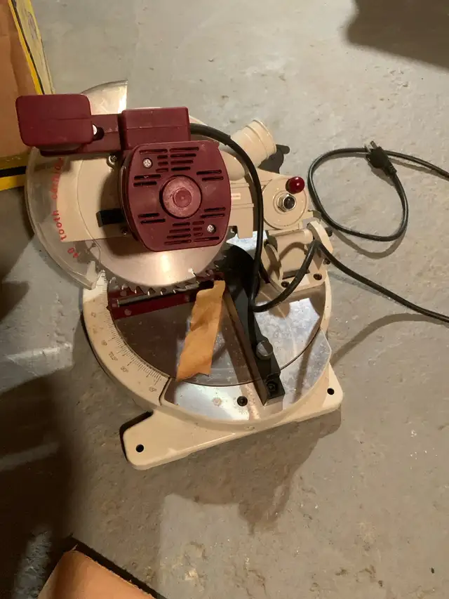 Miter saw  in Power Tools in City of Toronto - Image 3