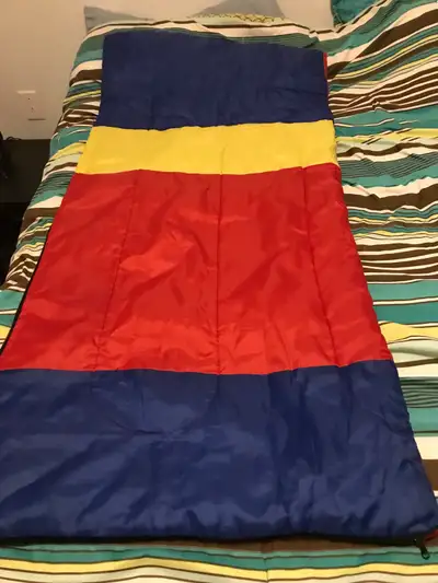 Kids sleeping bags with carrying bag