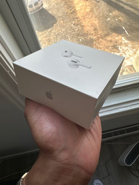 Brand new - AirPods Pro ( Second gen ) * with Bill