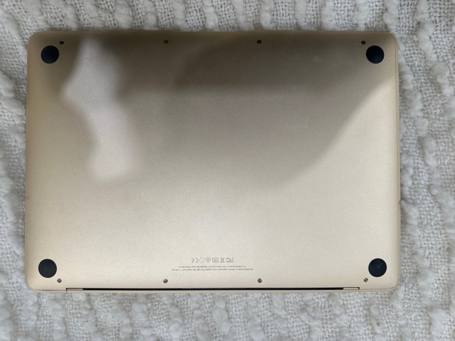 12’ MacBook - Vintage, Partially Used 2016 in Laptops in Markham / York Region - Image 3