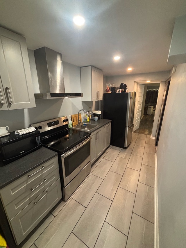 6955 Av. David-d'Angers — photo 1