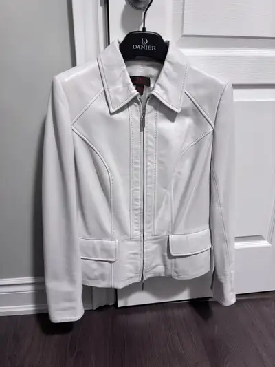 Danier Leather Women’s White Jacket Coat Size XS, View more