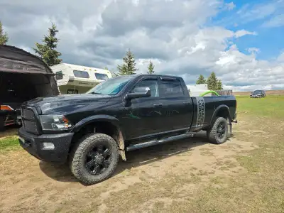 NOT a Power Wagon (just a decal) Deleted DEF 8ft box Fox 2.0 suspension Aftermarket heavy duty trans...
