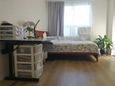 Master Room for Rent – Female Only