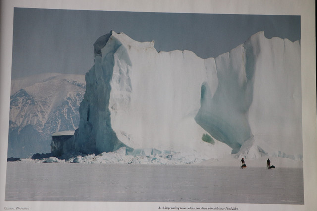 Polar Regions, GIANT 17 x 24 inch, UK Book, National Geographic in Non-fiction in Calgary - Image 4