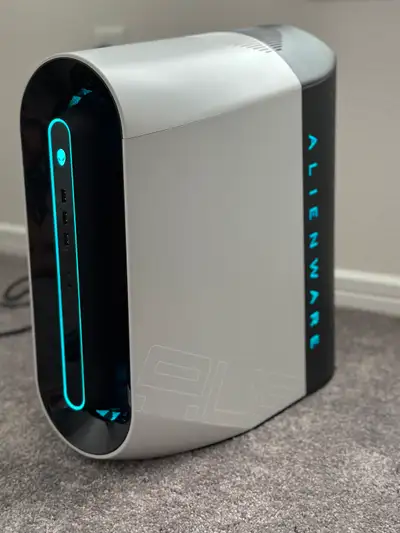Specifications: Alienware Aurora R11 Gaming Desktop Processor: 10th Gen Intel Core i9 10900F (10-Cor...