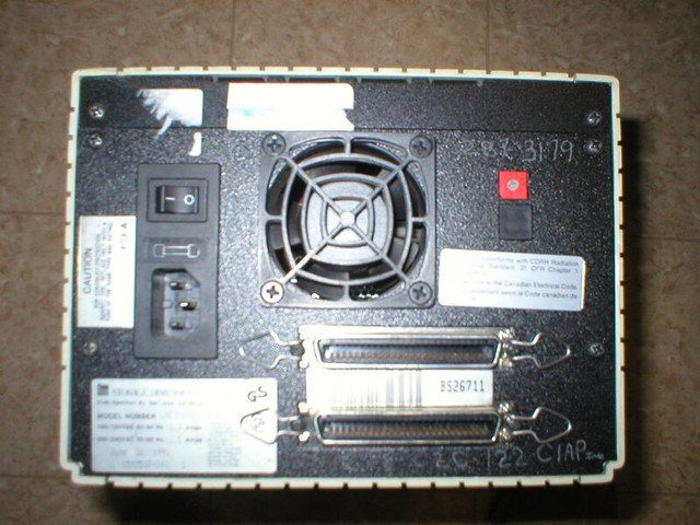 MaxOptix  LNE1-1000S1M-B External 1 GB MO Optical SCSI BACKUP dans Cartes-mémoires et clés USB  à Longueuil/Rive Sud - Image 3