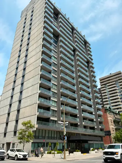 1- bedroom (3 1/2) apartment Downtown: July FREE and $1000 BONUS