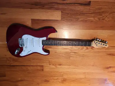 Idéal pour Débutant! J Reynolds Strat Red! Ships!, View more