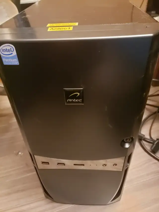 Computer motherboard and cases555654501882275841