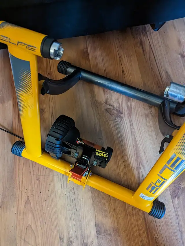 Indoor bike trainer  in Other in Gatineau - Image 2