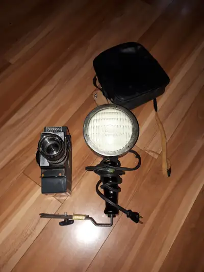 1960s Lamp only 650 w spot light ,needs a bulb, View more