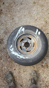 St225/75r15 trailer rim and tire