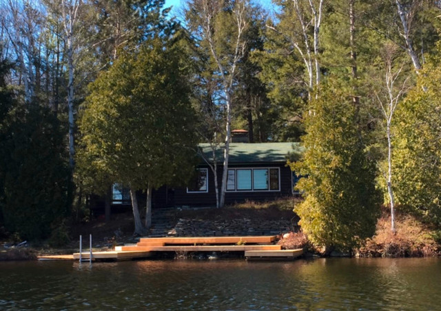 Muskoka Lakeside Cottage Rental, on Rebecca Lake in Ontario