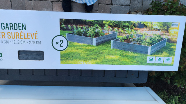 Raised garden box in Plants, Fertilizer & Soil in Oshawa / Durham Region