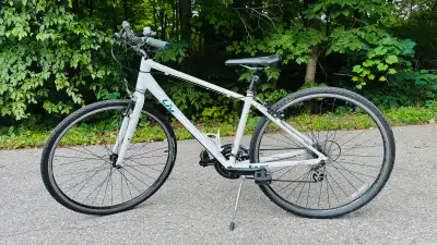Ladies City Bike - Giant LIV Alight - Small, View more