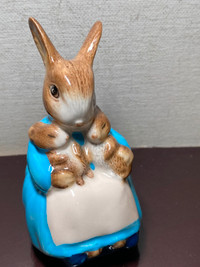 Royal Albert Beatrix Potter Mrs. Rabbit and Bunnies Figurine