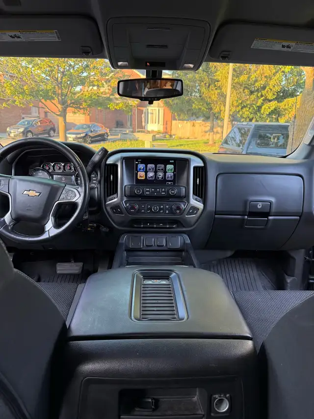 2018 Chevy Silverado 1500598236173058723845