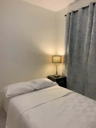 Spacious Master Bedroom with Ensuite-North Oshawa