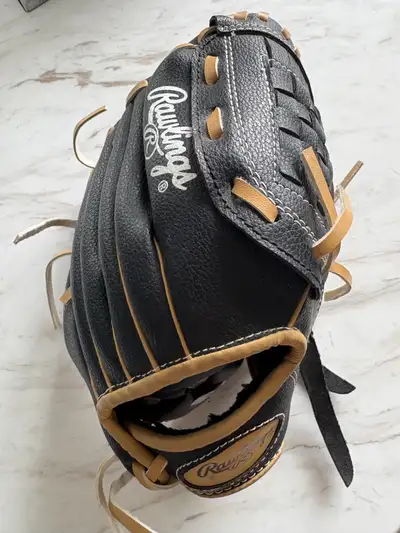 RAWLINGS 10" KIDS BASEBALL GLOVE, View more