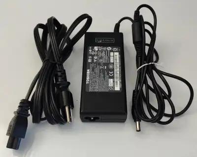 TOSHIBA LAPTOP NOTEBOOK POWER ADAPTER CHARGER PA3516E‑1AC3 PA-19, View more