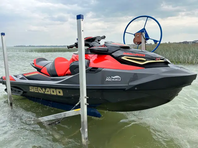 2019 Sea-Doo RXT-X 300 in Personal Watercraft in Prince Albert - Image 5