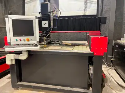 WATER JET NEUF AVEC ÉQUIPEMENT COMPLET, View more